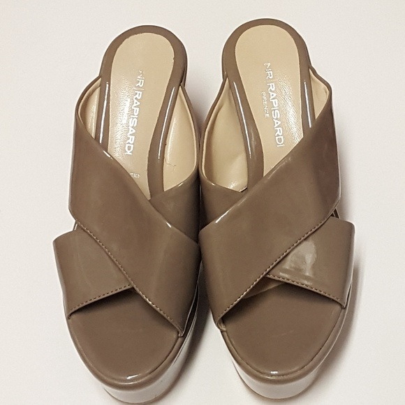 NEW NR Rapsardi taupe criss-crossed platforms - Picture 2 of 4